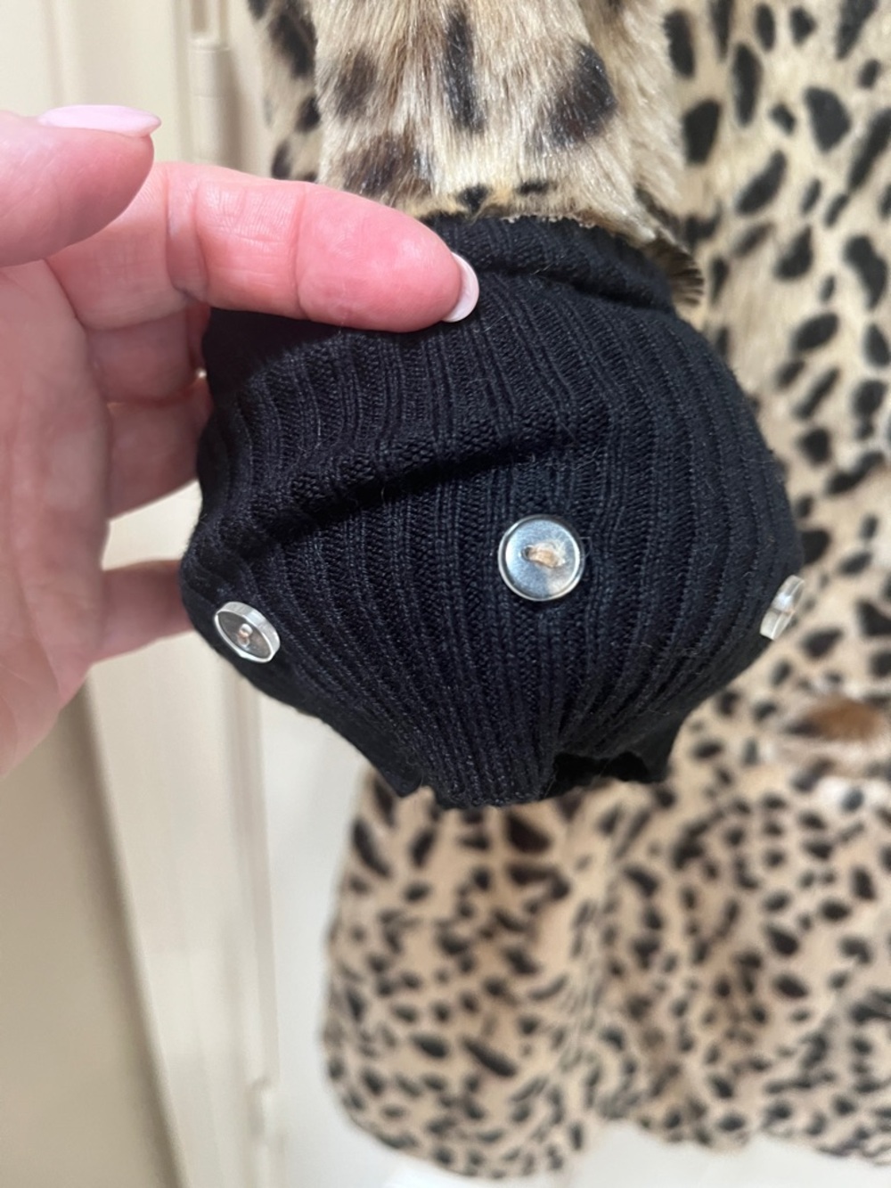 CAbi Leopard-Print Faux Fur Jacket - Rare Find! - Picture 5 of 6